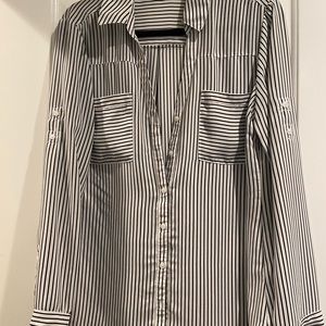 EXPRESS Portofino Slim Fit Black and White stripe blouse